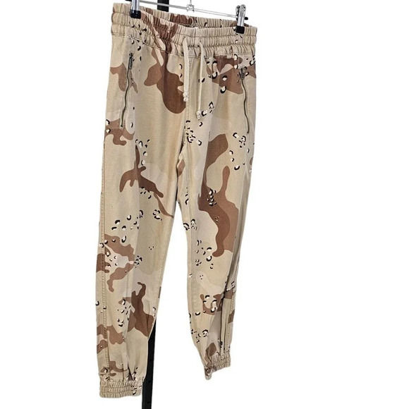 Aritzia TNA Women's Alix Jogger Pant Size Small Camo Army Pant - Picture 5 of 8